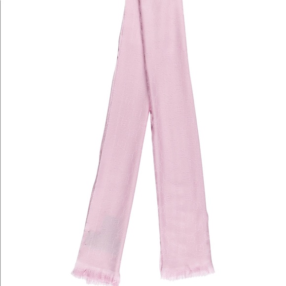 ❌SOLD❌Authentic Gucci Wool Scarf - Picture 3 of 5